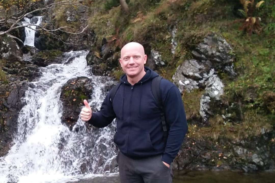 Member of the British Computer Society & The Free Software Foundation, decorated Royal Marines veteran & SIA operative.